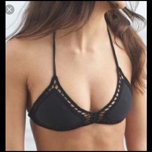 Acacia black Andy top